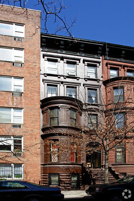 Primary Photo - 39 W 71st St