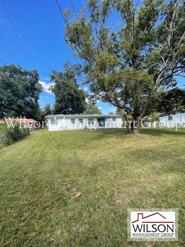 Foto del edificio - 3 br, 2 bath House - 4912 Sun Ray Drive