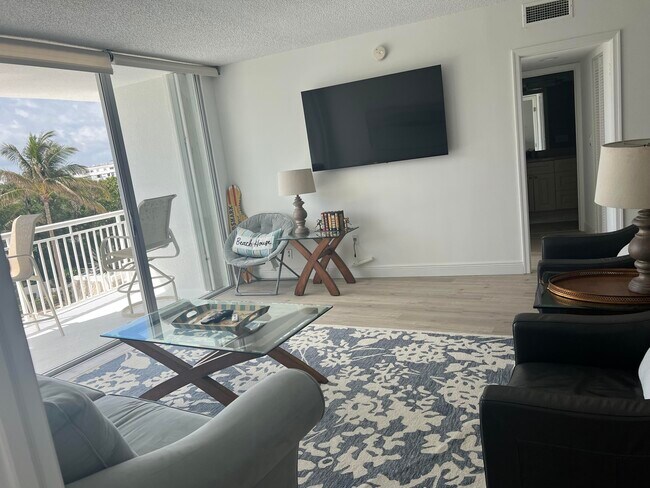 Foto del edificio - 2780 S Ocean Blvd