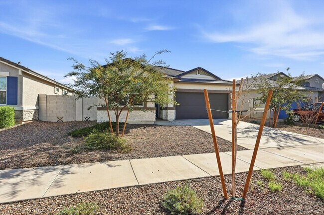 Building Photo - 25285 N 185th Ave