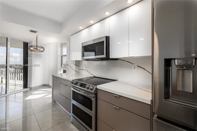 Foto del edificio - 3 br, 2.5 bath House - 1000 Quayside Ter A...