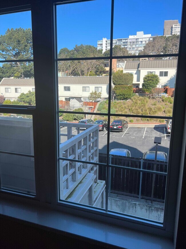 Foto del edificio - 1136 Eddy St