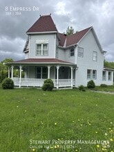 Building Photo - 8 Empress Dr