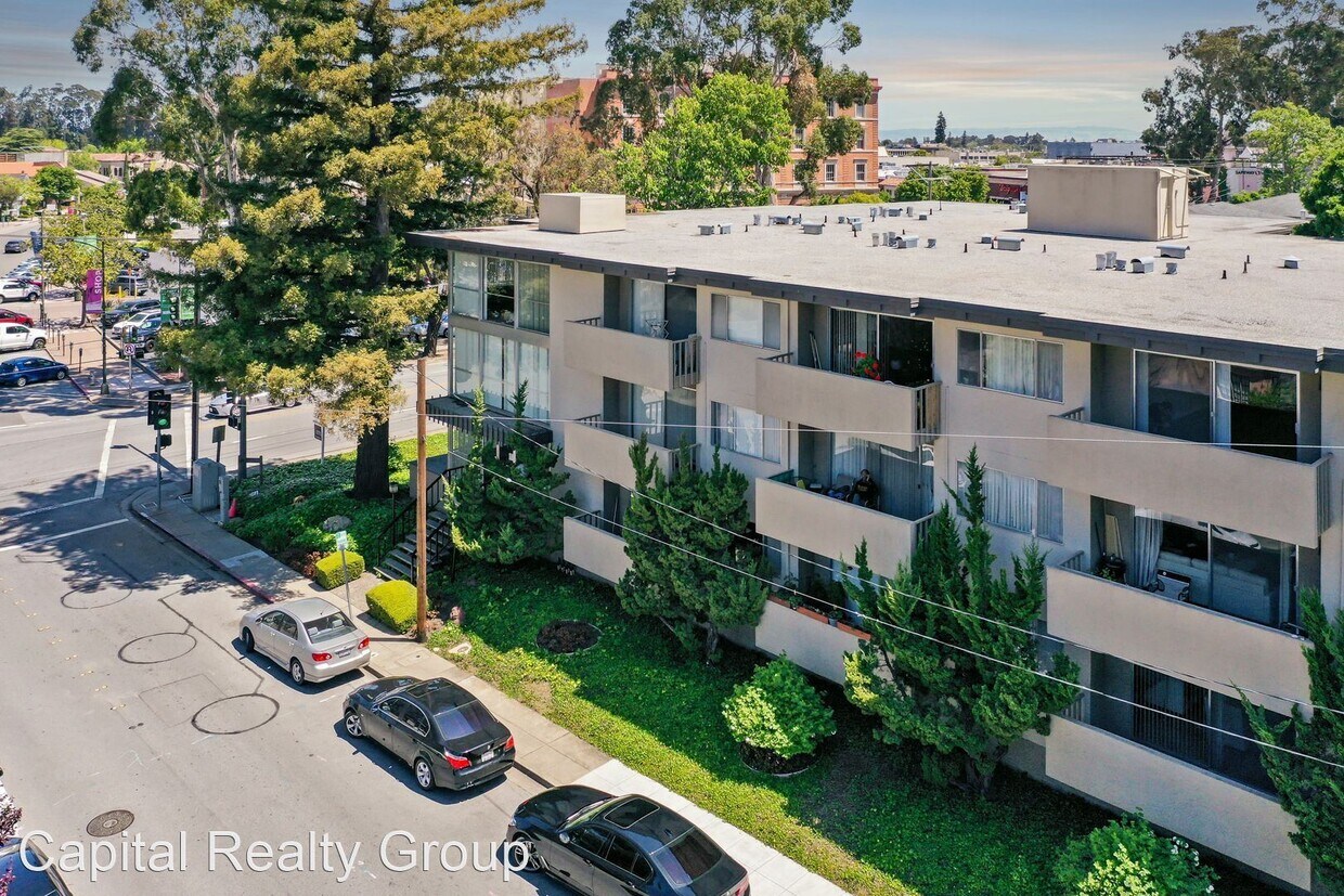 Primary Photo - 1501 Chapin Ave