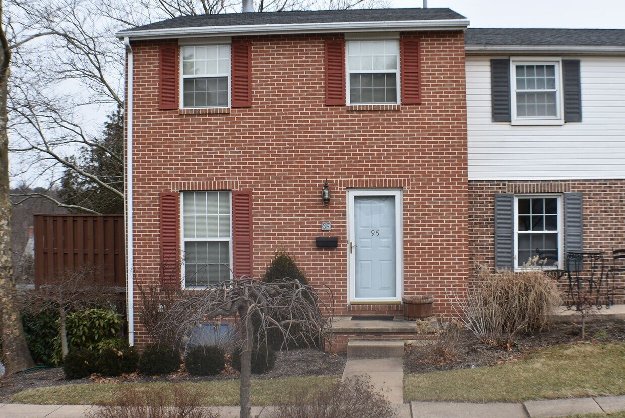 Primary Photo - Town Home
