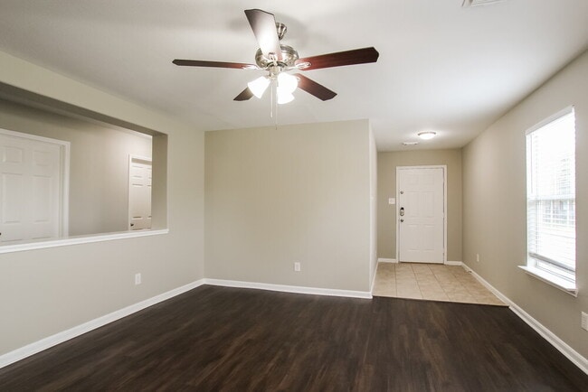 Foto del edificio - 6606 Winter Mountain Ln