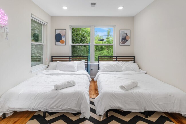 Photo - 549 S Orange Ave Apartment