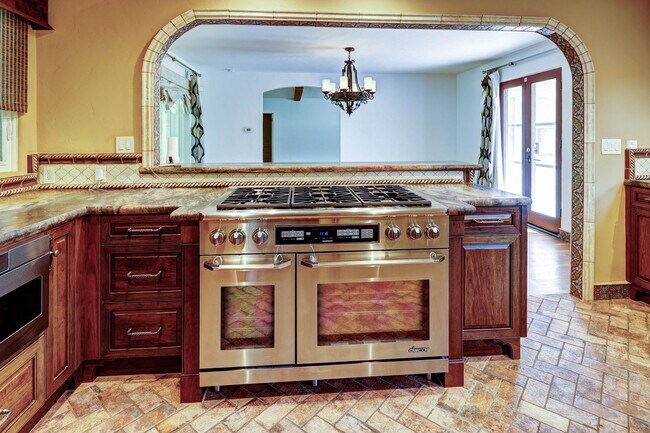 Foto del edificio - 4530 N Wilson Ave