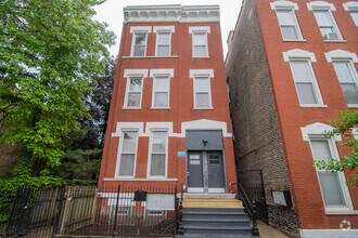 Building Photo - 1475 W Huron St