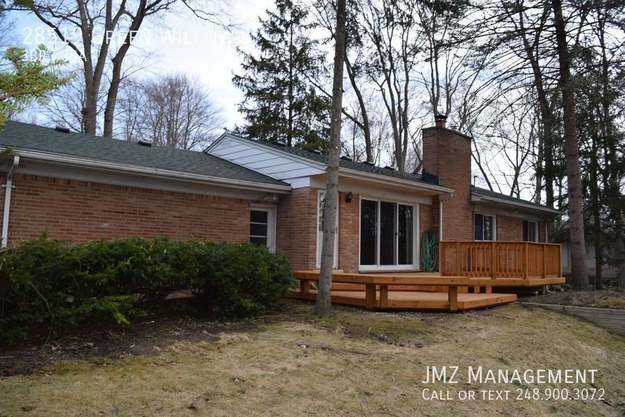 Primary Photo - 28519 Green Willow Rd