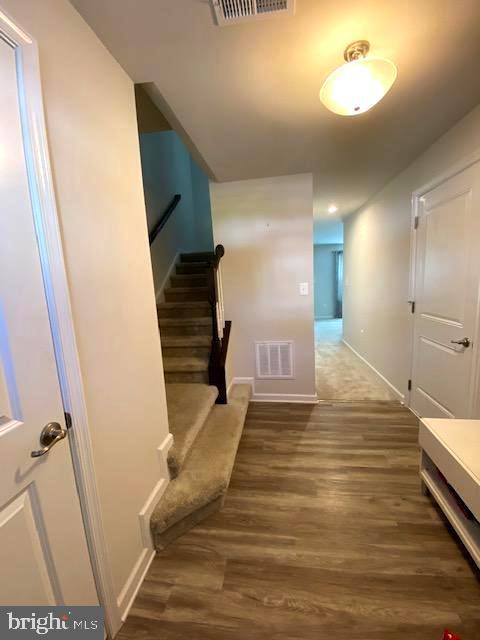 Primary Photo - 309 Landing Dr