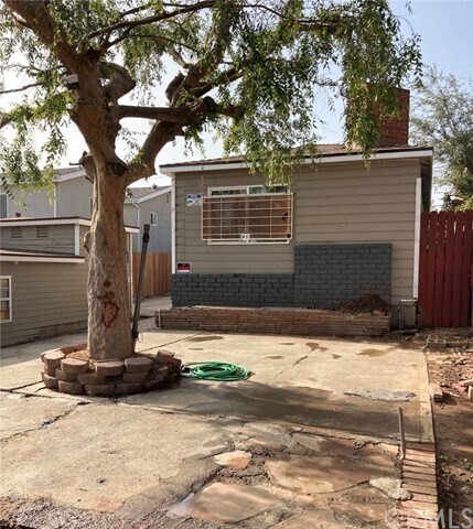Primary Photo - 837 N Humphreys Ave