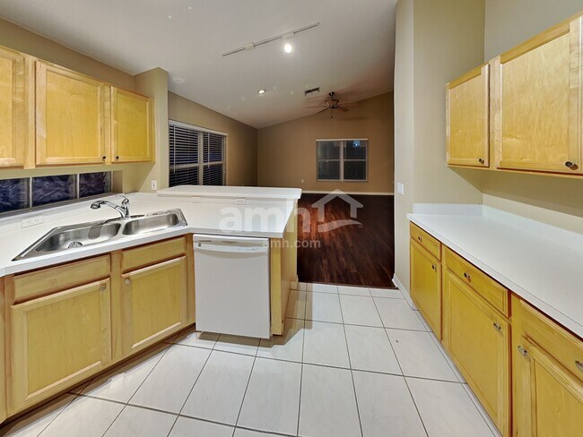 Foto del edificio - 13533 Tetherline Trl