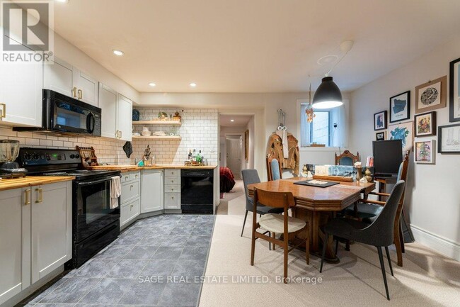 Photo du bâtiment - 204 Berkeley St