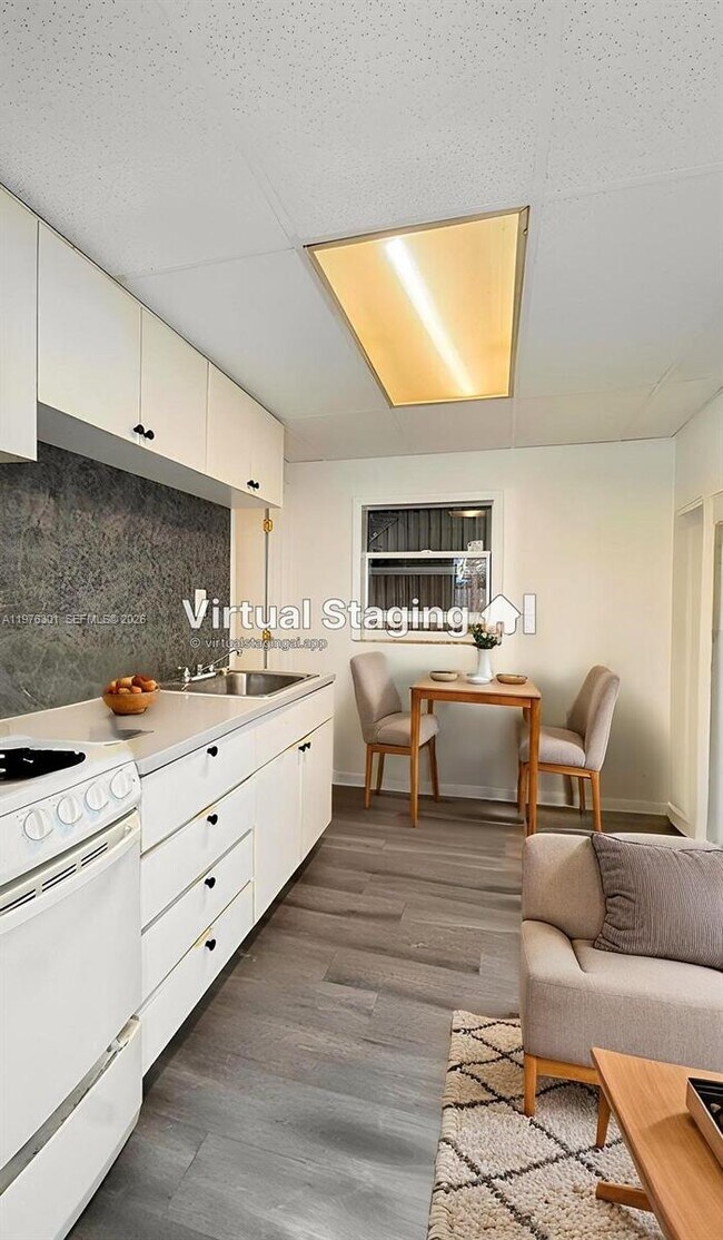 Foto del edificio - 1913 Harding St