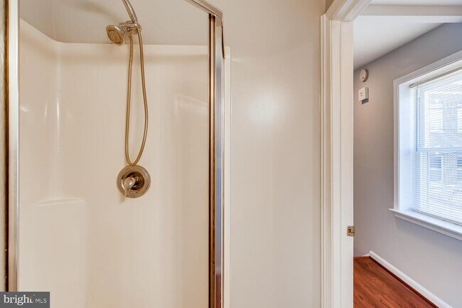 Foto del edificio - 133 N Duncan St