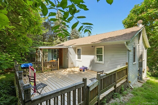 Building Photo - 1 Whippoorwill Trail