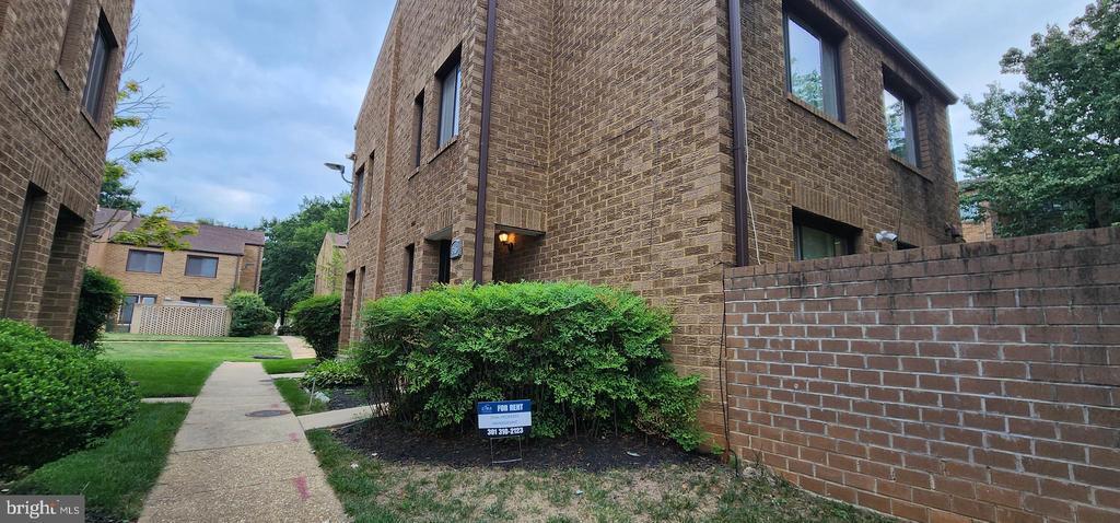 Primary Photo - 3116 Apple Rd NE