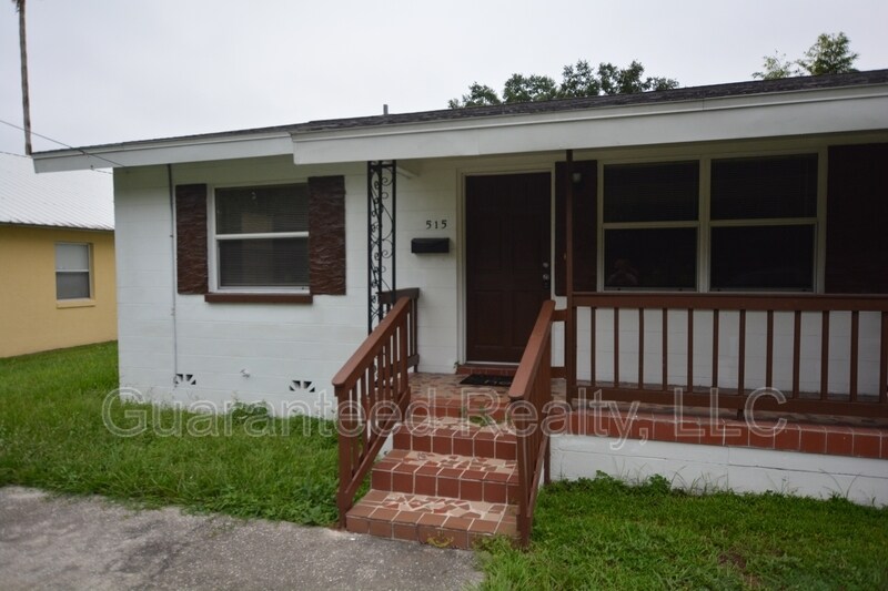 Primary Photo - 515 Ariana St