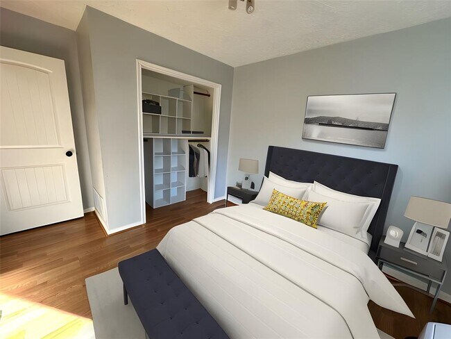 Foto del edificio - 17115 Kings Walk Ln