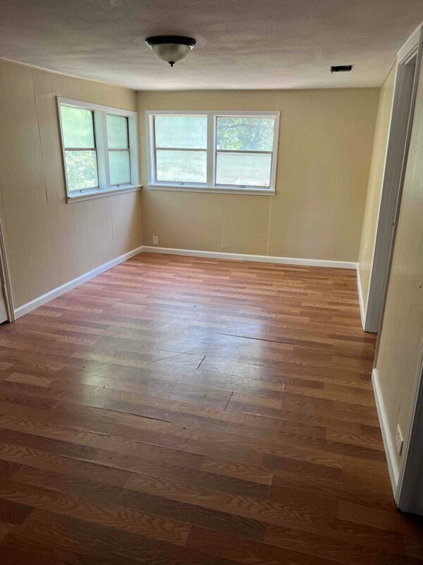 Foto del edificio - 800 E Ave H