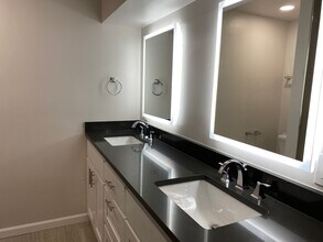 Building Photo - 3603 Kell St