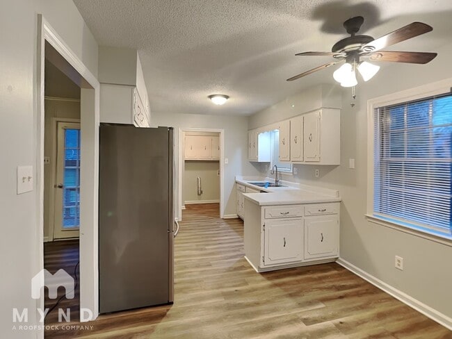 Foto del edificio - 3655 Old Brownsville Rd