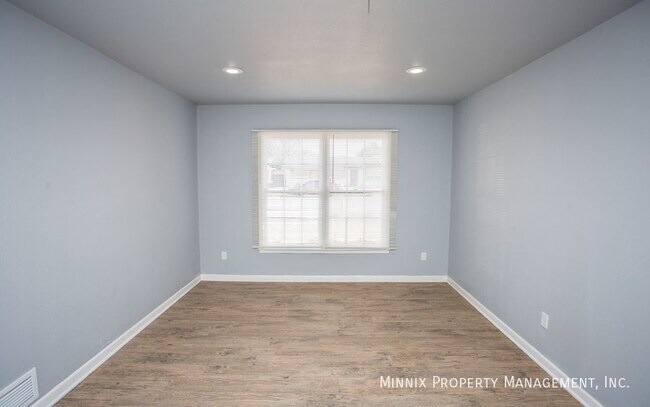 Building Photo - 5116 47th St