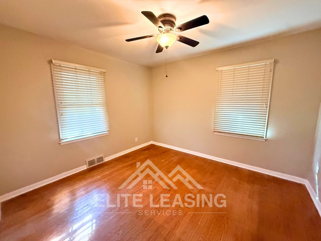 Building Photo - Move-In Ready 2-Bedroom Home with Finished Basement