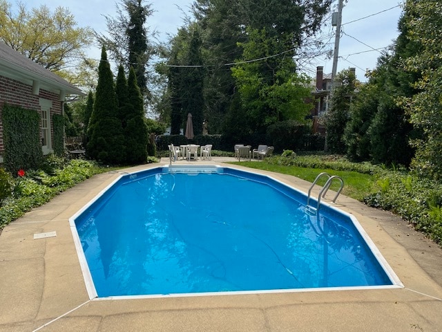 Building Photo - 8 Mayfield Dr