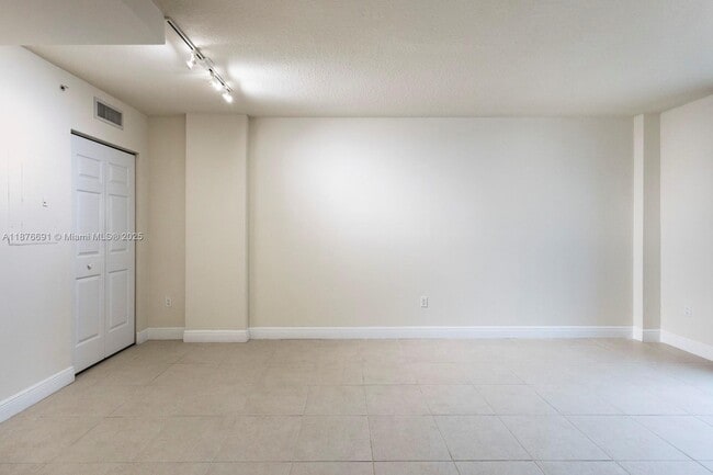 Building Photo - 2350 SW 27th Ave
