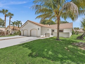 Building Photo - 21578 Altamira Ave