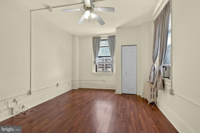 Building Photo - 1324 Locust St