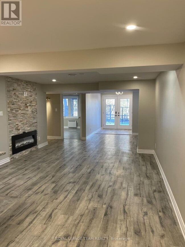 Building Photo - 631 Eagle Crest Heights