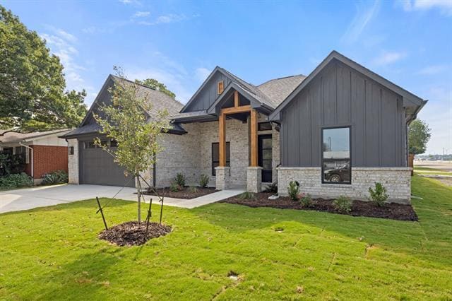 Building Photo - 4713 South Dr