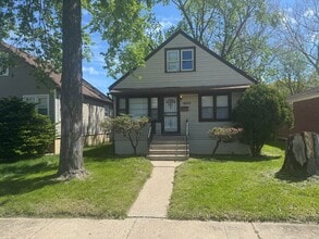 Building Photo - 14505 Minerva Ave
