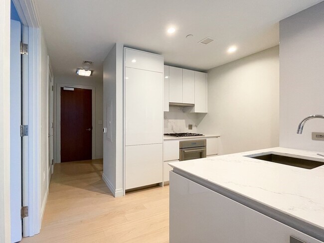 Building Photo - 133 Seaport Blvd