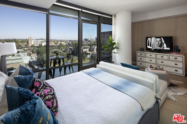 Foto del edificio - 1755 Argyle Ave