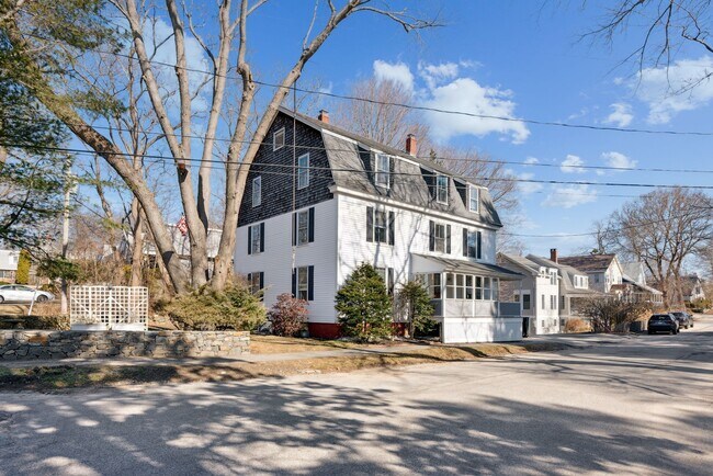 Foto del edificio - 2 Cottage Ln