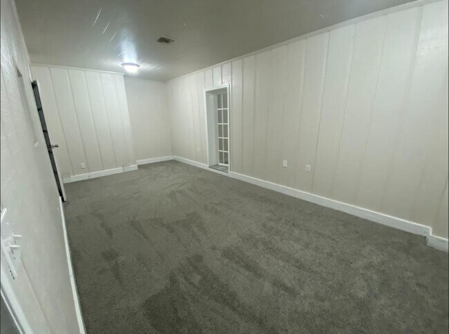 Foto del edificio - 1100 Mt Pisgah Rd
