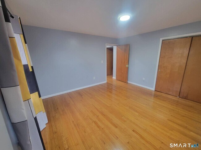 Foto del edificio - 94 Pullen Ave