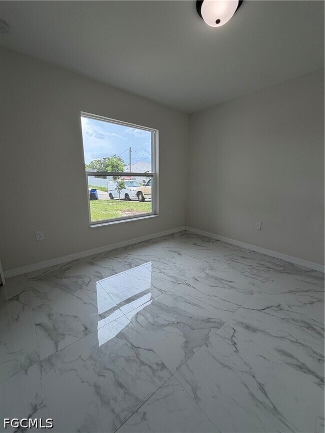 Foto del edificio - 4715 26th St SW