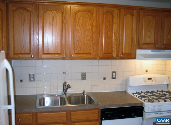 Foto del edificio - 2527 Hydraulic Rd