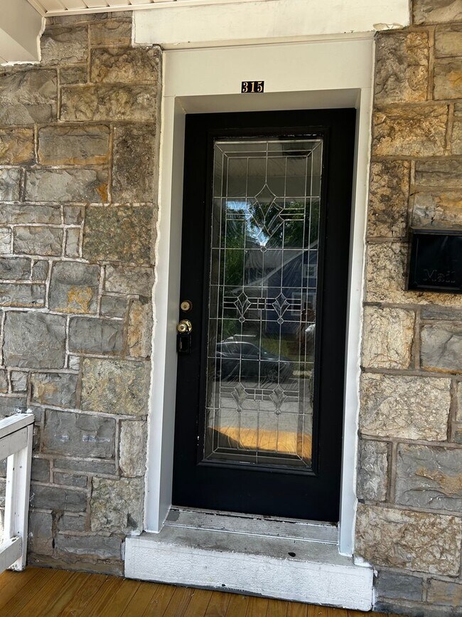 Foto del edificio - Beautiful 3 Bedroom Home in Woodland Park