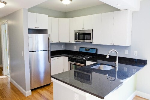 Foto principal - 23 Evergreen St