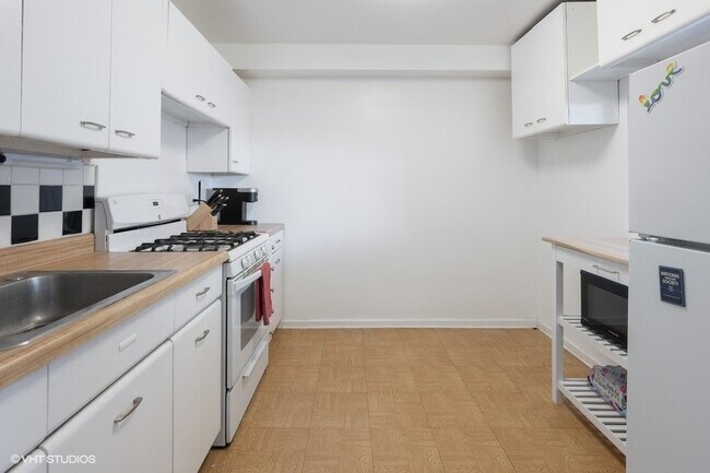 Foto del edificio - 3950 N Lake Shore Dr