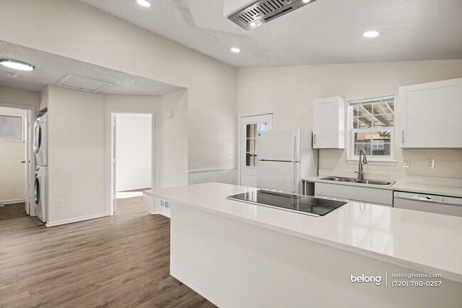 Building Photo - 4496 S Pagosa Cir