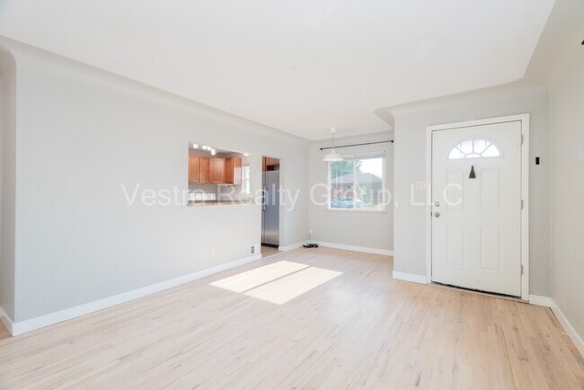 Foto del edificio - 3680 Grape St