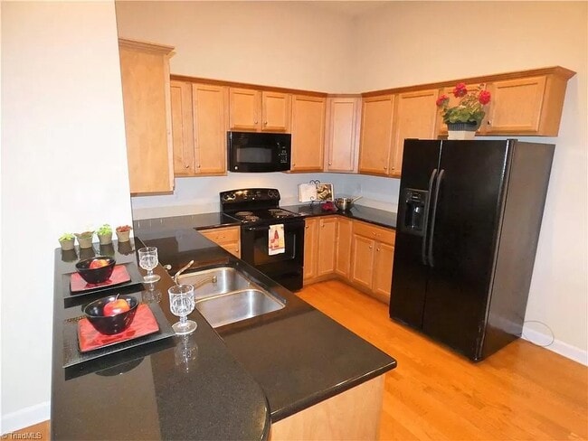 Building Photo - 4722 Tatton Park Cir