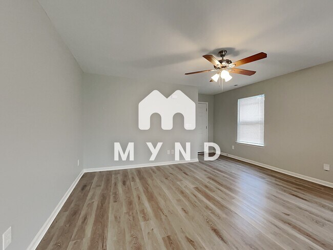 Building Photo - 206 English Hills Dr